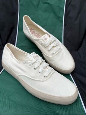 Keds Champion Canvas Lace-Up Sneakers Classic Cream Men’s size 10
